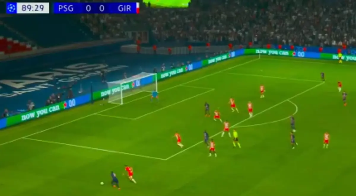 Imagem de contexto do artigo Frango ou peru? Golo de Nuno Mendes deixa guarda-redes do Girona mal na fotografia