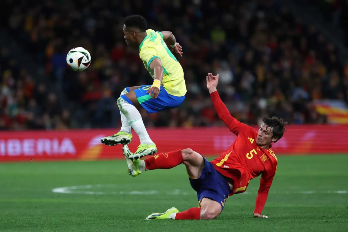Imagem de contexto do artigo Brasil convoca portistas Evanilson e Wendell para a Copa América