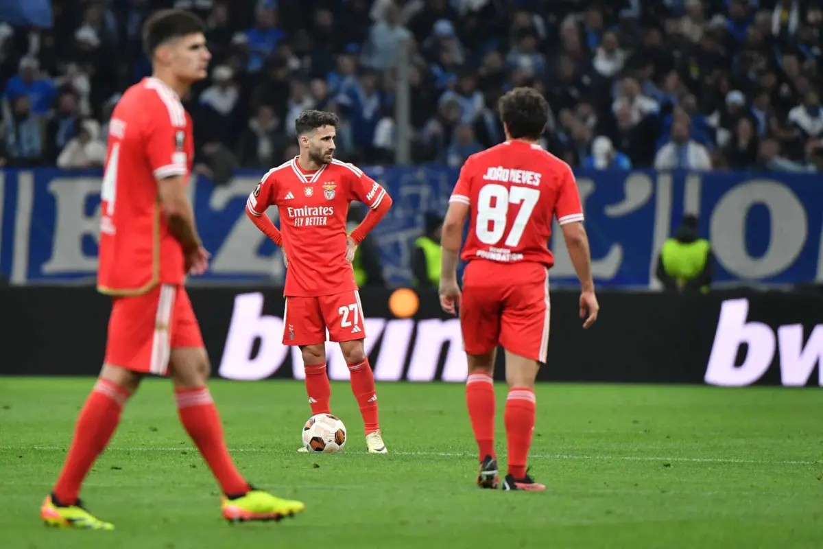 Benfica perde com Marselha nos penáltis e falha meias-finais da Liga Europa