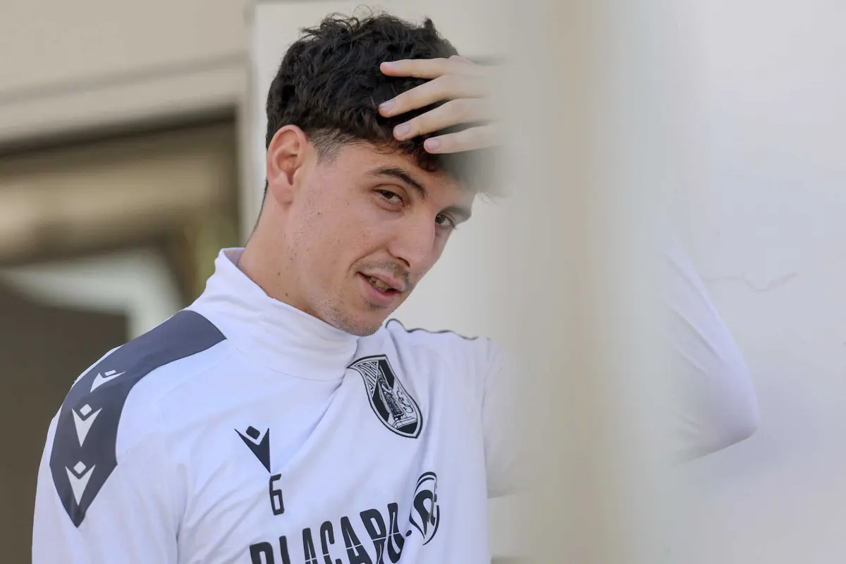 Imagem de contexto do artigo Benfica desvia Manu Silva do Wolverhampton e contrata médio