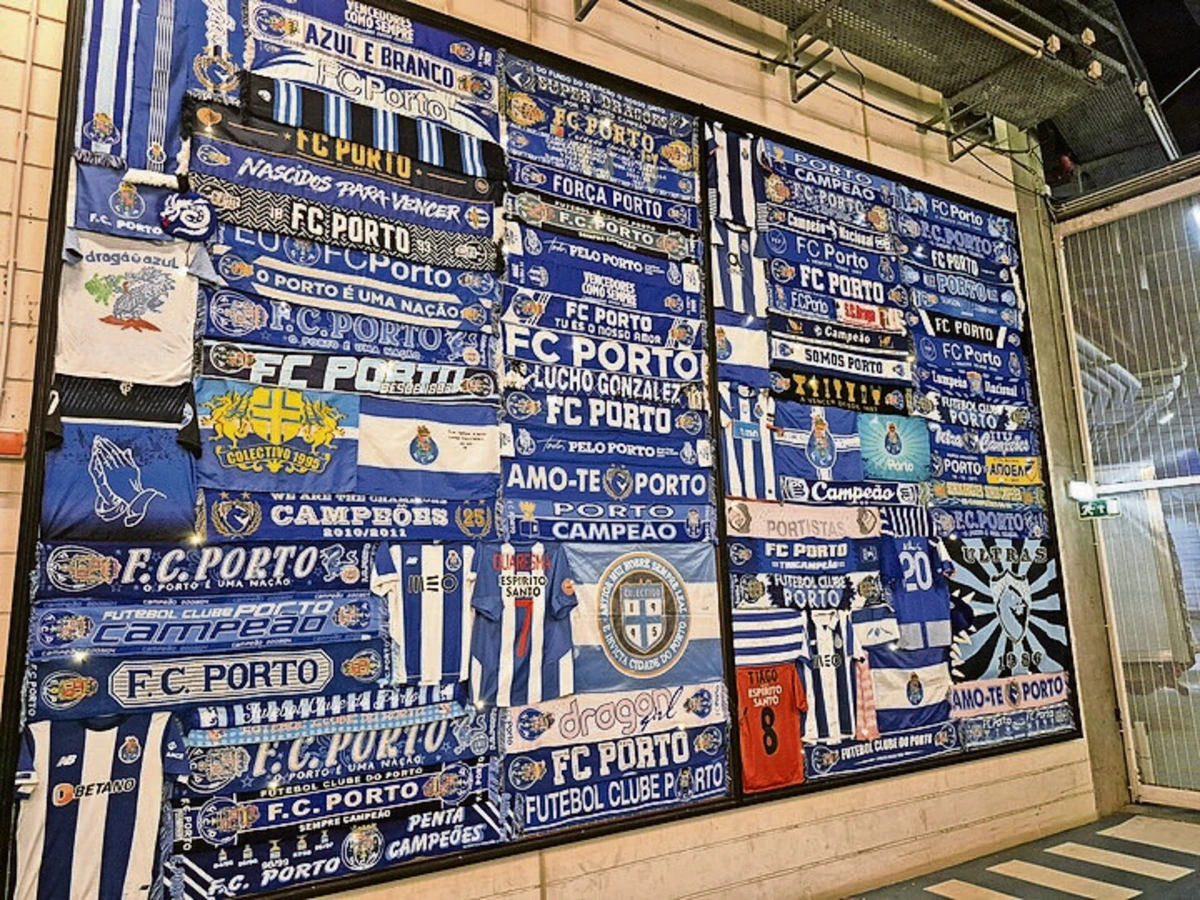 Imagem de contexto do artigo Memorial a Pinto da Costa já está a ser montado no Estádio do Dragão