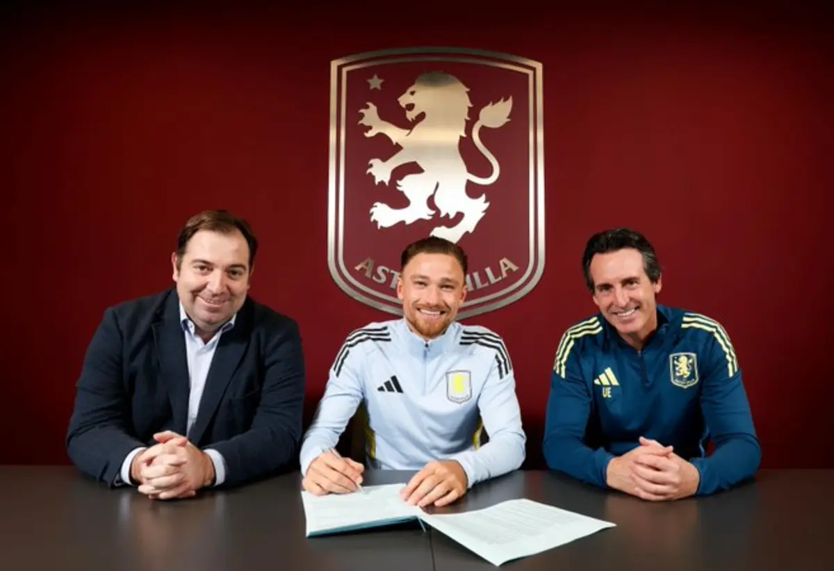 Matty Cash com contrato até 2029