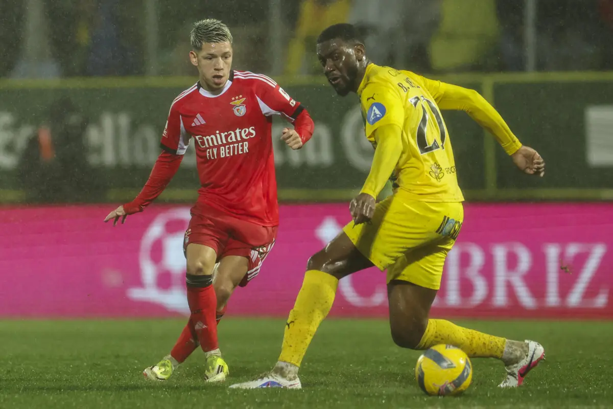 Imagem de contexto do artigo Benfica um a um em Tondela | Prestianni agita em terreno movediço