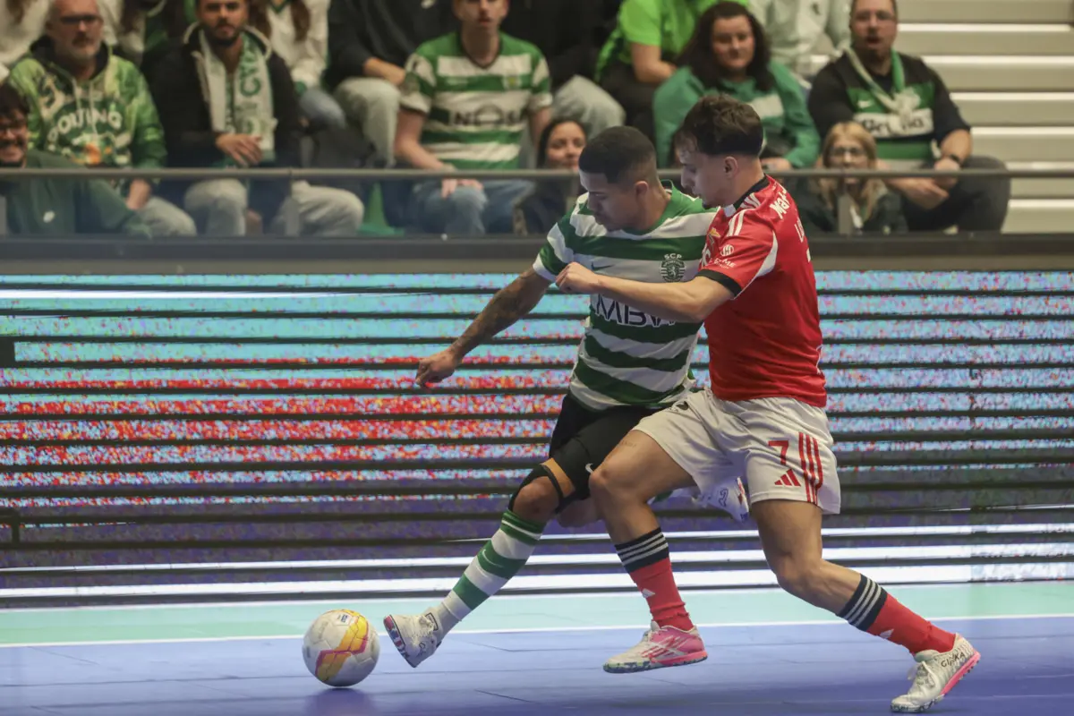 Imagem de contexto do artigo DIRETO | Sporting-Benfica para a Liga dos Campeões de futsal