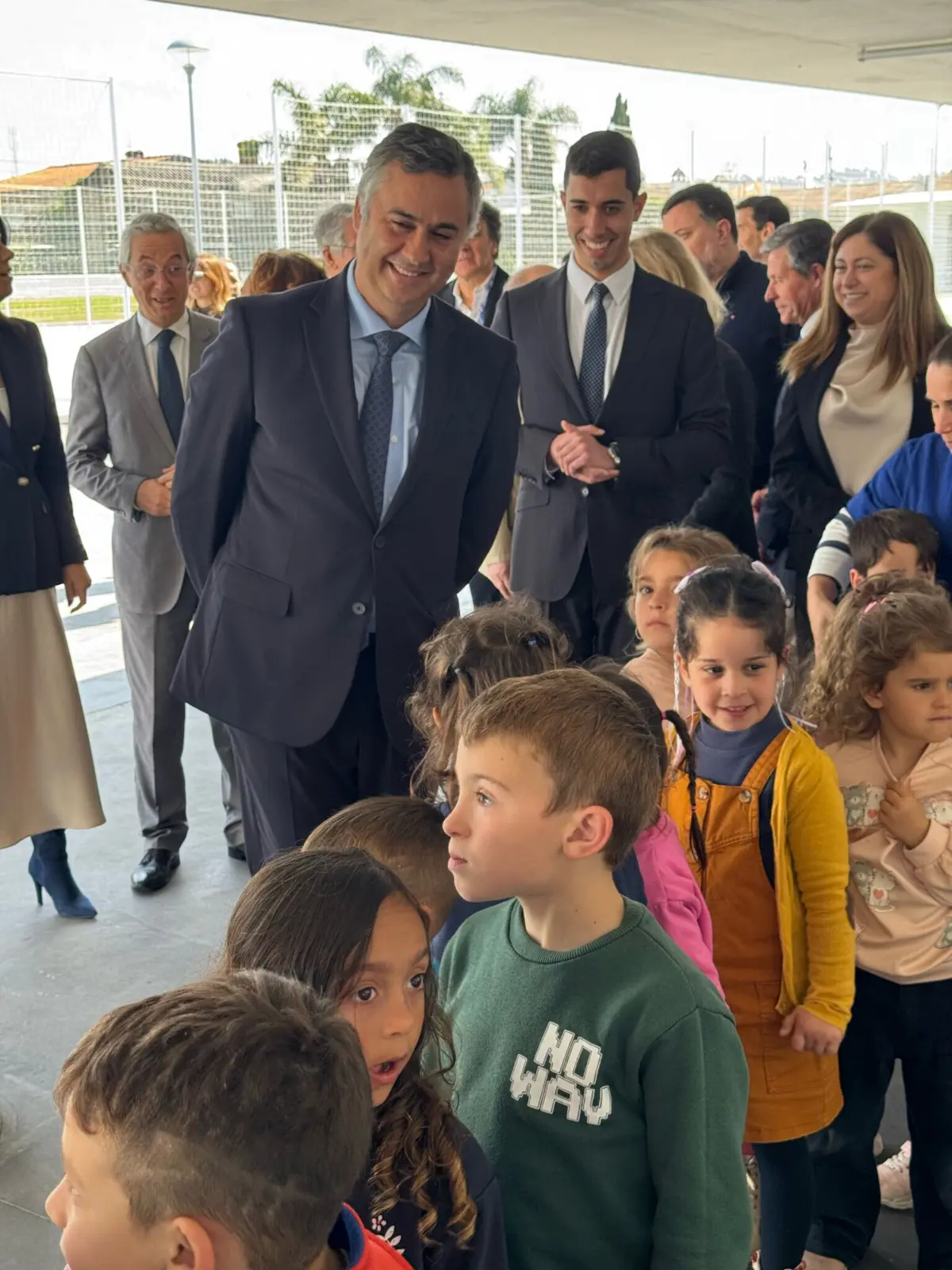 Imagem de contexto do artigo Apagão: Ministério recomenda que pré-escolar e 1.º ciclo mantenham os alunos na escola