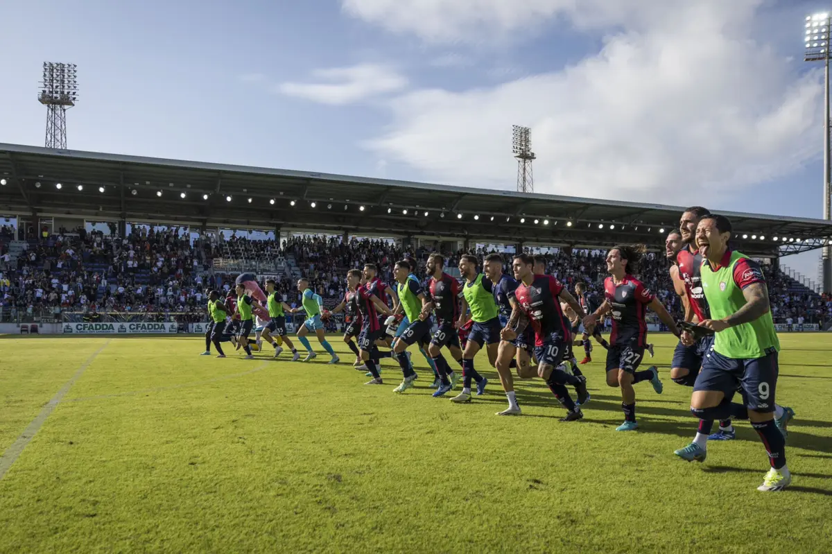 Imagem de contexto do artigo Cagliari alcança primeira vitória da época... depois de ter estado a perder 0-3