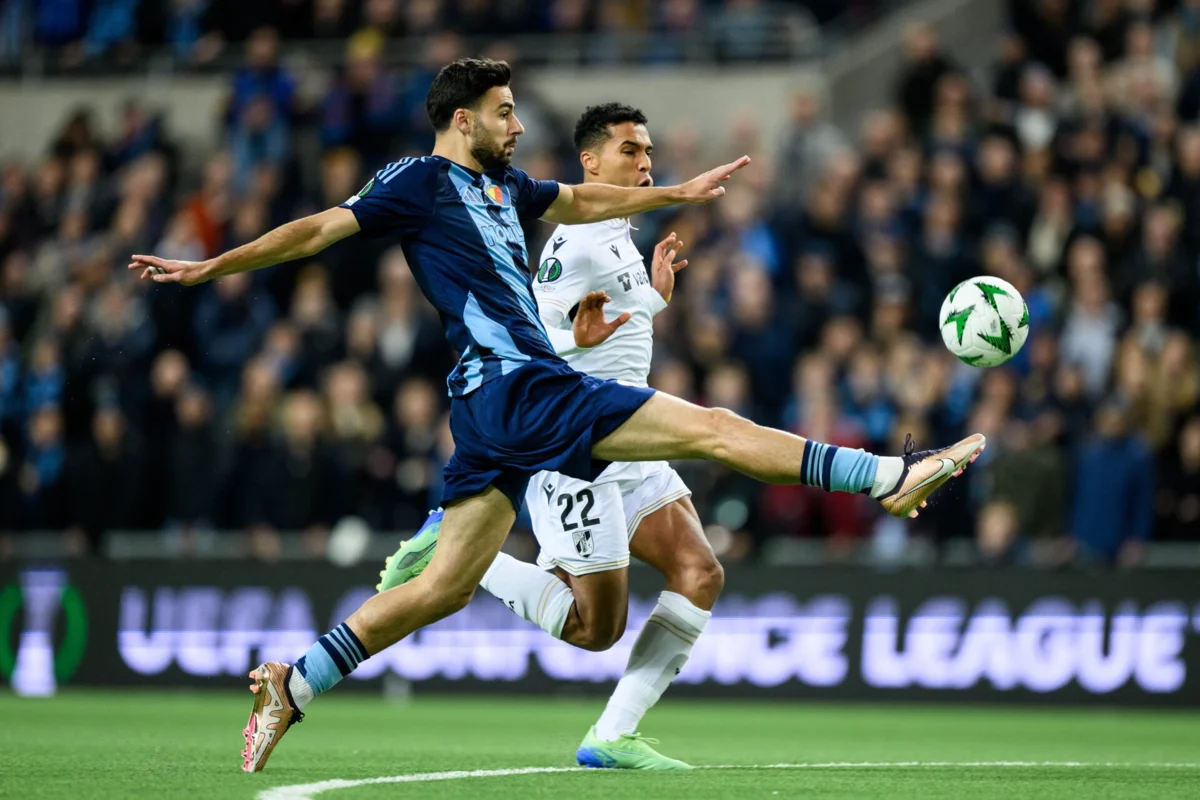 Vitória venceu na Suécia (Reprodução Djurgarden)