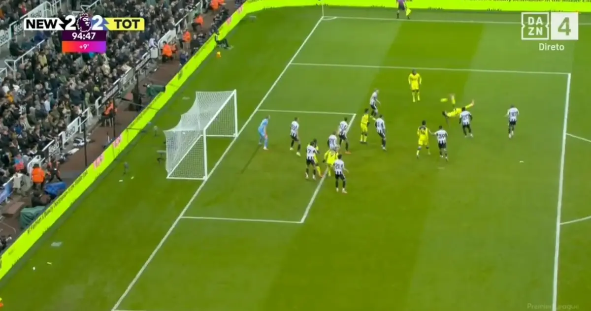 Imagem de contexto do artigo Newcastle-Tottenham: bicicleta de Romero ditou empate aos 90'+5'