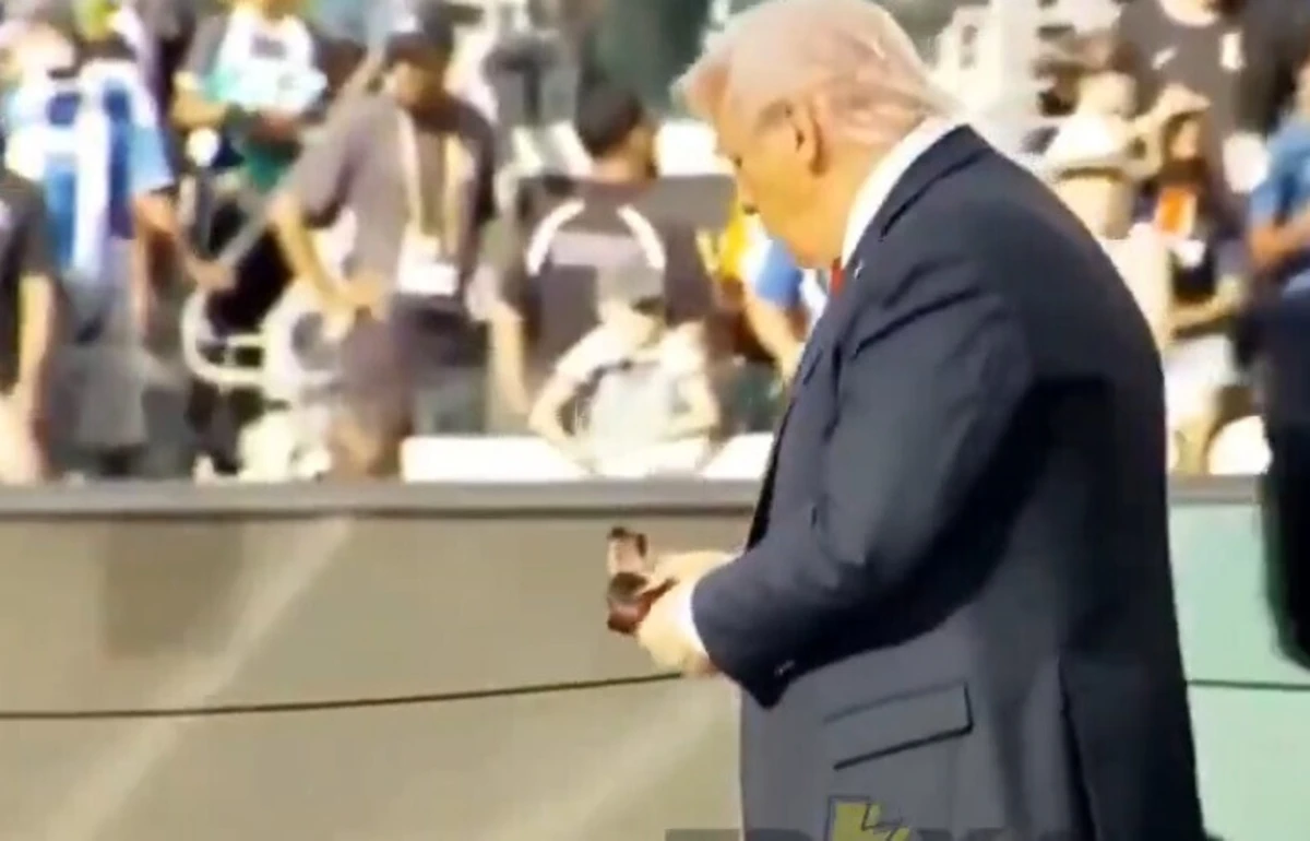 Imagem de contexto do artigo Trump ficou com medalha de vencedor do Mundial de Clubes: veja o vídeo