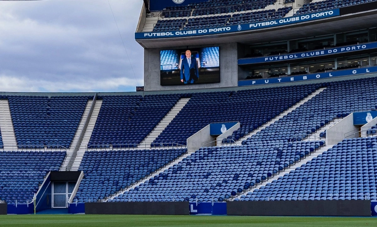 Imagem de contexto do artigo Em dia de aniversário, FC Porto presta homenagem a Pinto da Costa