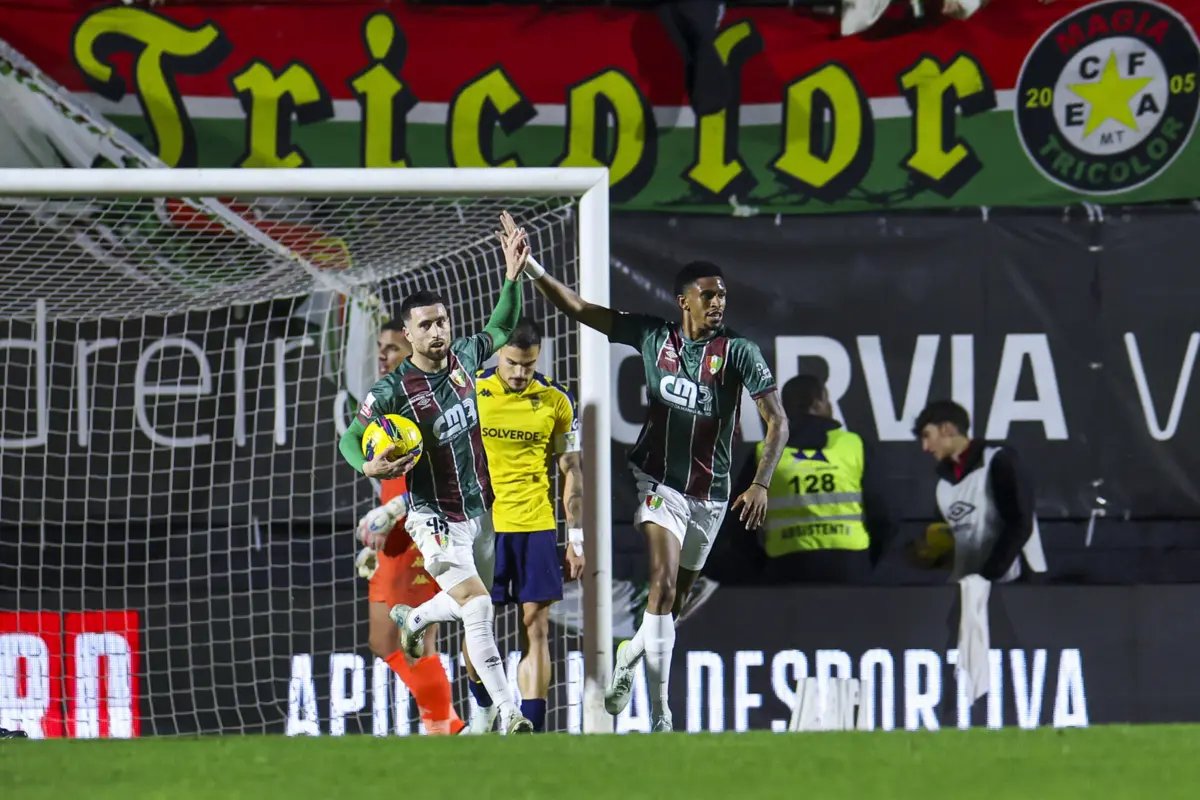 André Luiz à direita (Créditos: Lusa)