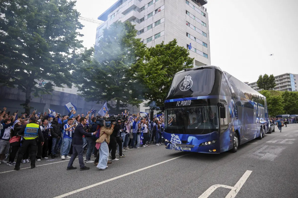 FC Porto Vai De Barco Para A Festa De Campe o Nos Aliados O Jogo fc-porto-vai-de-barco-para-a-festa-de-campe-o-nos-aliados-o-jogo