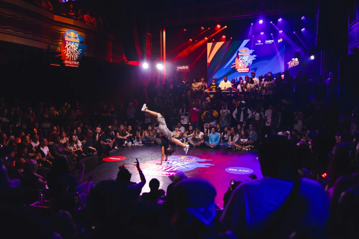 Imagem de contexto do artigo Red Bull Dance Your Style: Farol de Cacilhas tem vista para Los Angeles