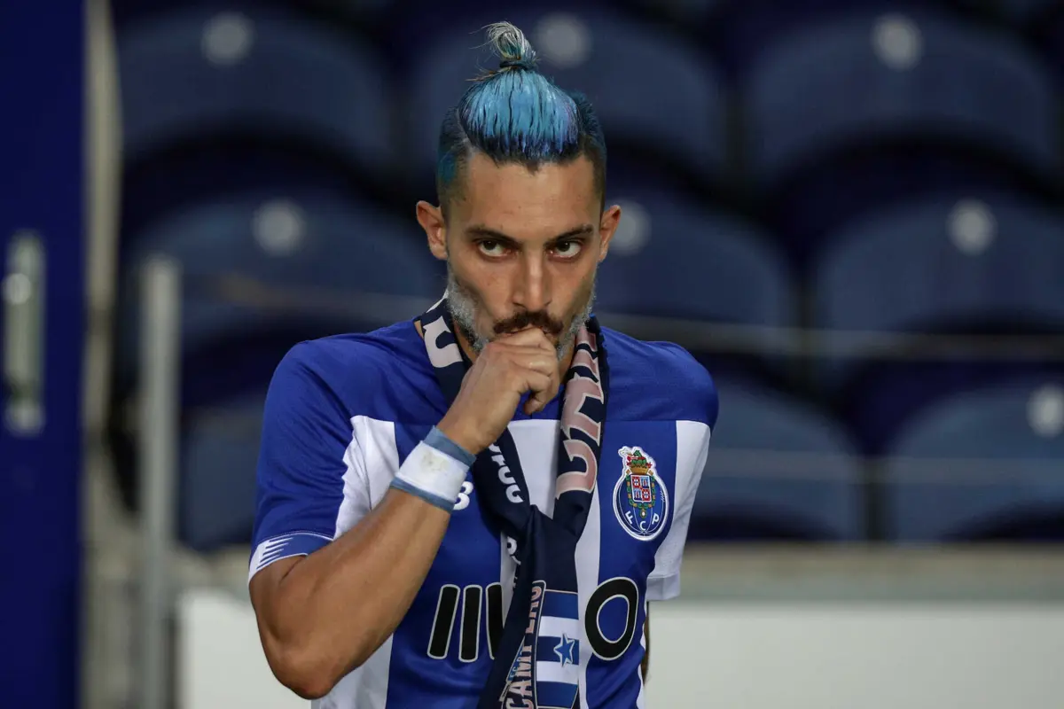 Alex Telles, quando representava o FC Porto