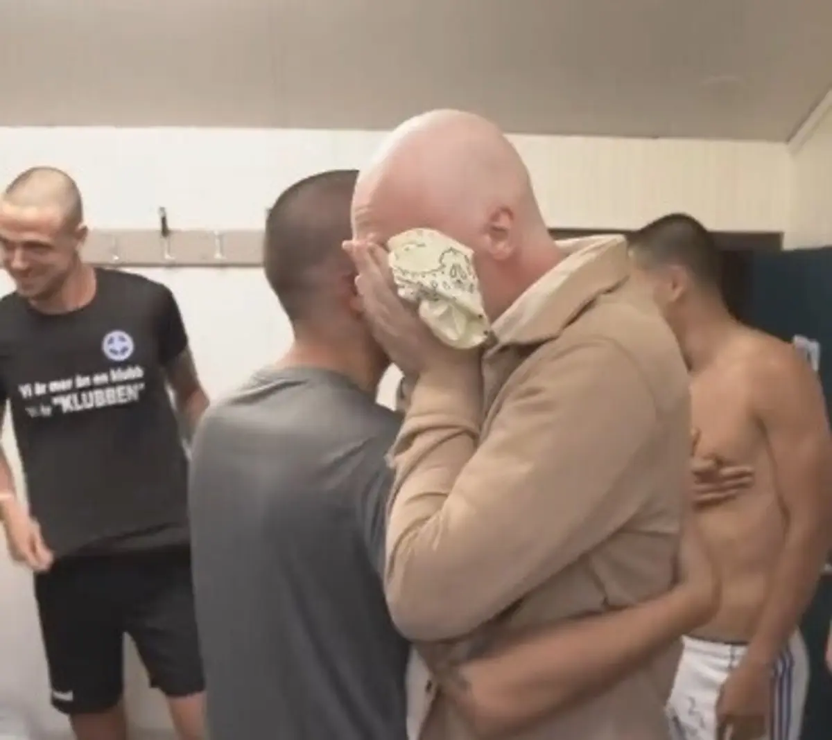 Imagem de contexto do artigo Jogador sueco luta contra cancro e equipa teve este gesto comovente