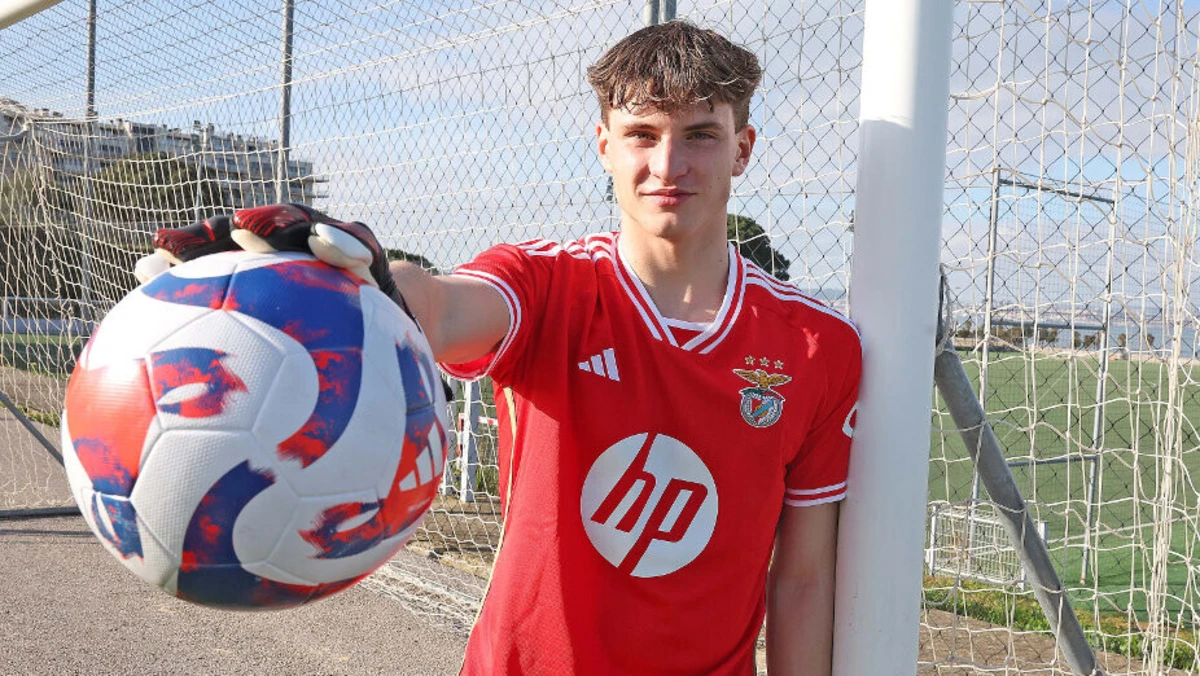 Arnas Voitinovicius (Créditos: Sport Lisboa e Benfica)