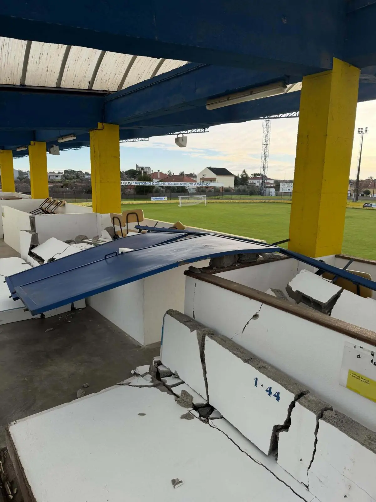 Imagem de contexto do artigo Estragos significativos no estádio do Alcains por causa da depressão Kristin