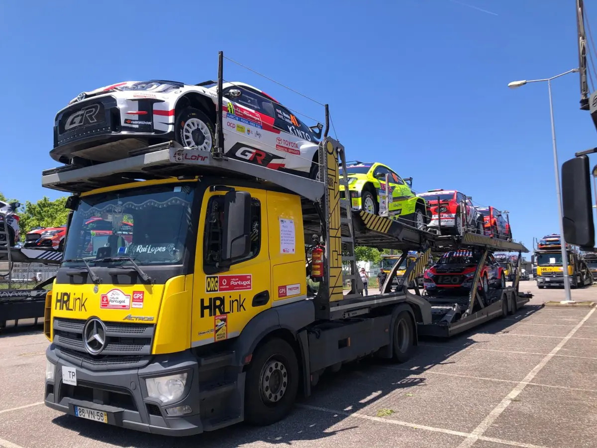 Imagem de contexto do artigo Carros do Rali de Portugal à "boleia" até Coimbra