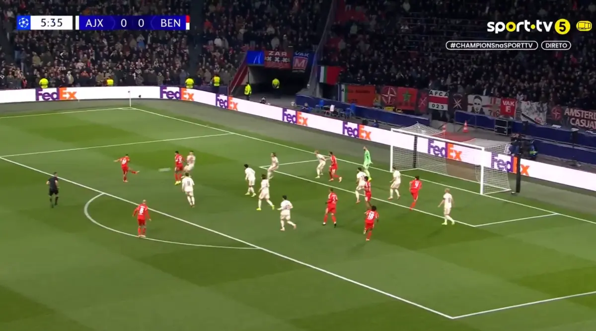 Imagem de contexto do artigo O grande remate de Dahl que abriu o marcador no Ajax-Benfica