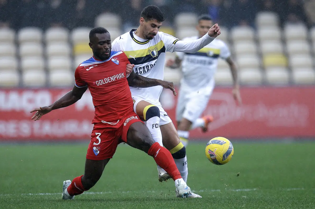 Imagem de contexto do artigo Os cinco golos, uma expulsão e um penálti: assista ao resumo do Gil Vicente-Famalicão