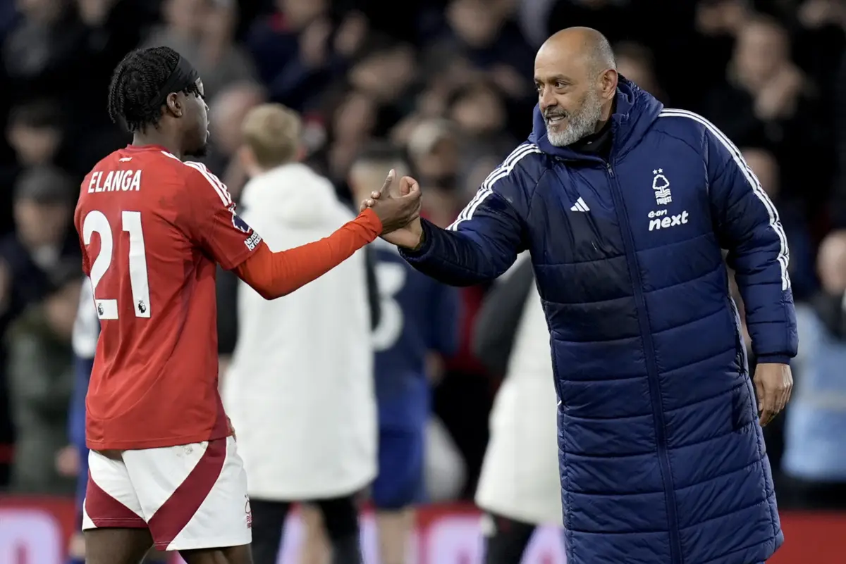 Elanga e Nuno Espírito Santo (créditos: EPA)