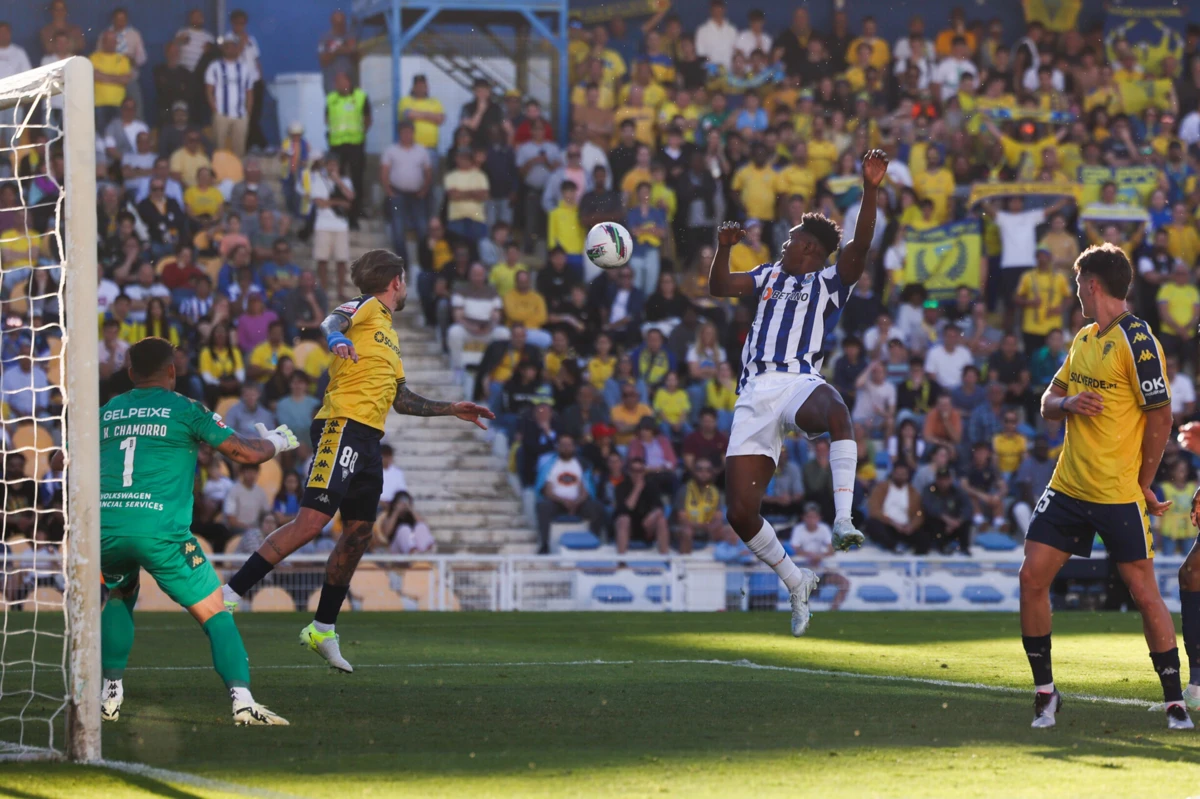 Imagem de contexto do artigo FC Porto-Benfica: clássico está à vista e traz um desafio a Samu