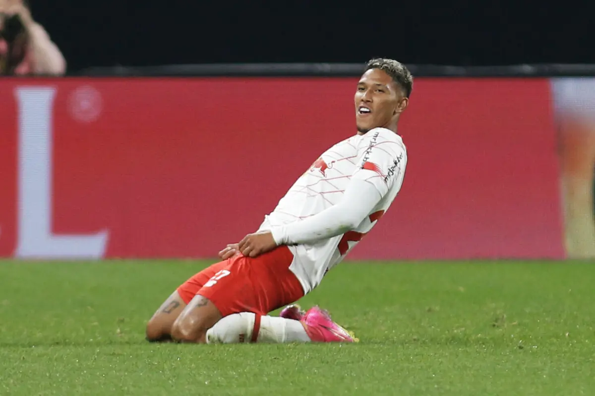 Sorriso com a camisola do Red Bull Bragantino (Créditos: AFP)