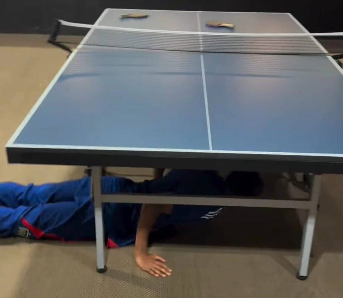 Yamal e Samu trocam brincadeiras na seleção espanhola