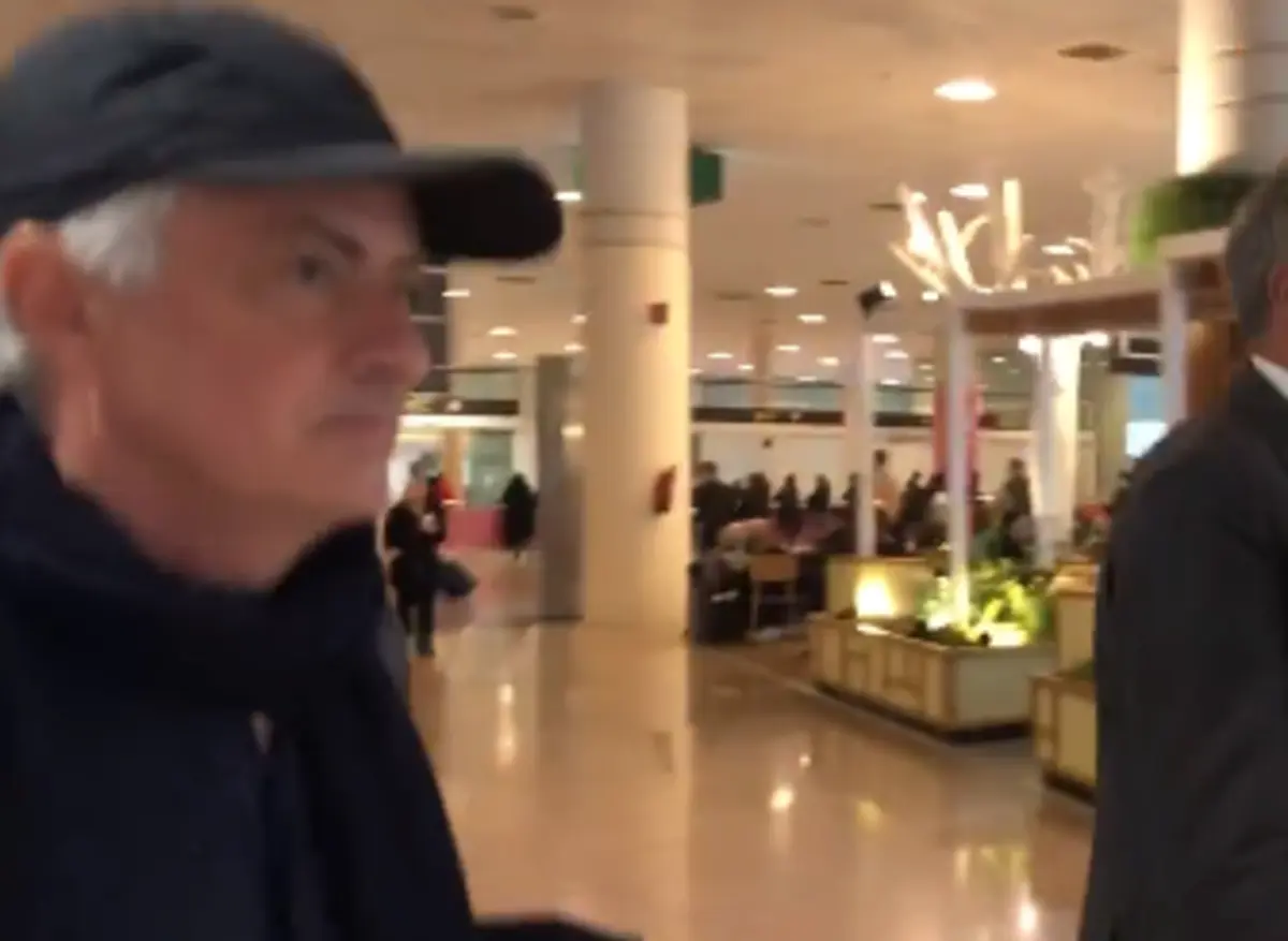 Imagem de contexto do artigo Mourinho esteve no aeroporto de Barcelona este domingo
