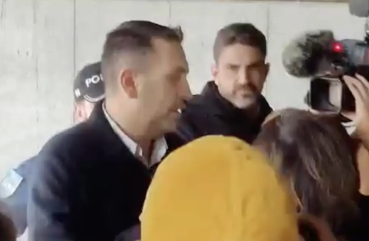 Imagem de contexto do artigo A chegada de Fernando Saul ao Tribunal de Instrução Criminal do Porto