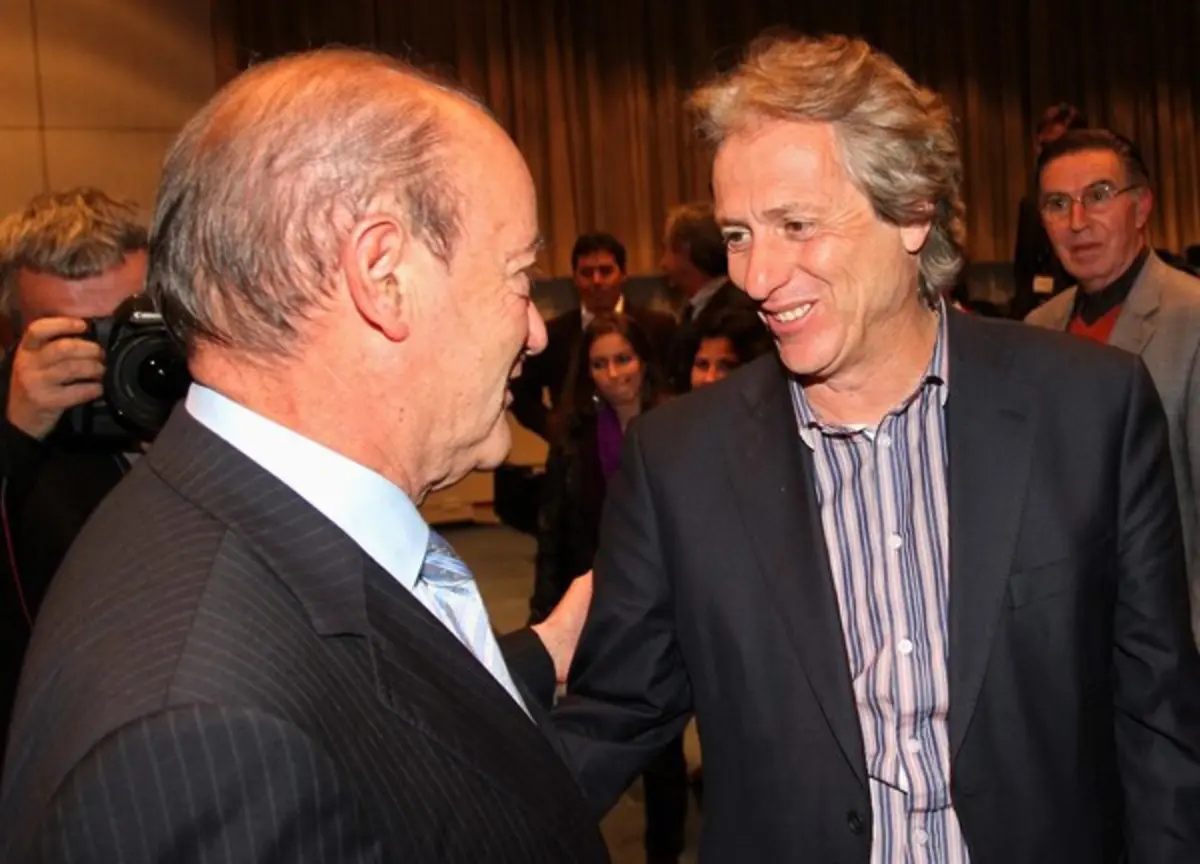 Pinto da Costa e Jorge Jesus, em 2009 (créditos: LUIS MANUEL NEVES)