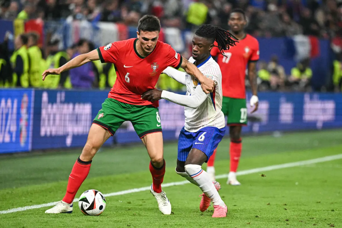 João Palhinha contra a França, jogo que ditou o adeus de Portugal ao Euro'2024 (Créditos: AFP)