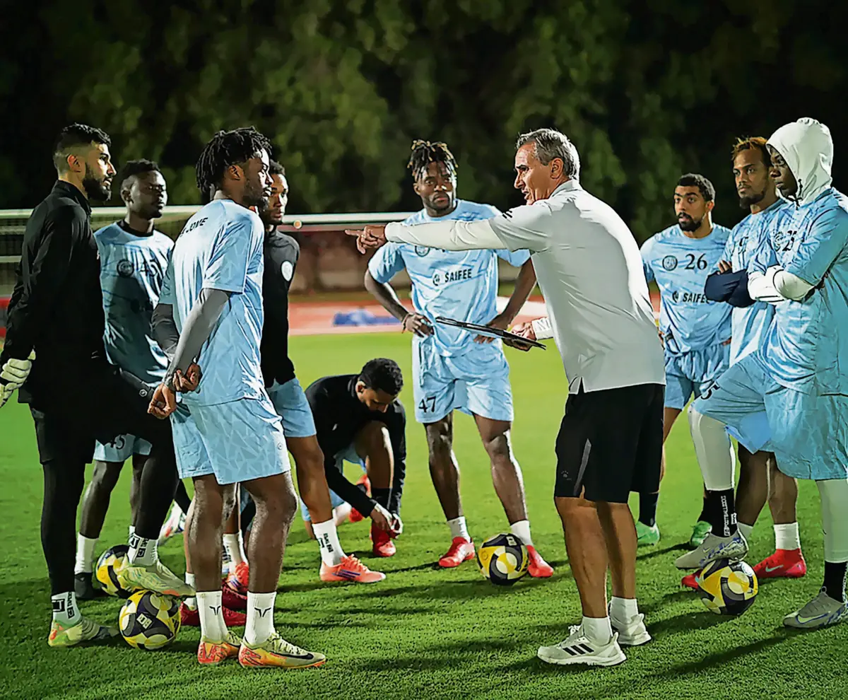 Imagem de contexto do artigo João Mota treina nos Emirados Árabes Unidos: "Olha uma bomba… foi bloqueada"