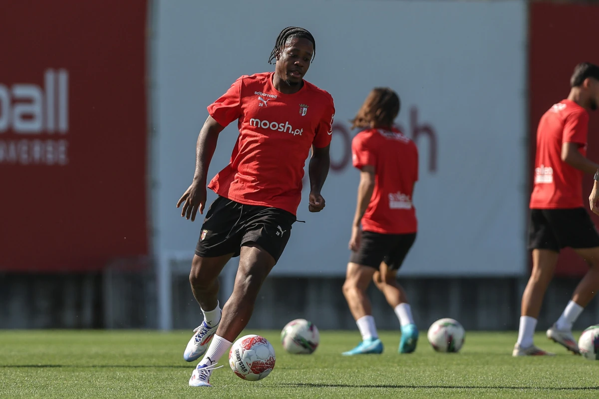 Arrey-Mbi perdeu espaço no Braga (Créditos: Miguel Pereira)