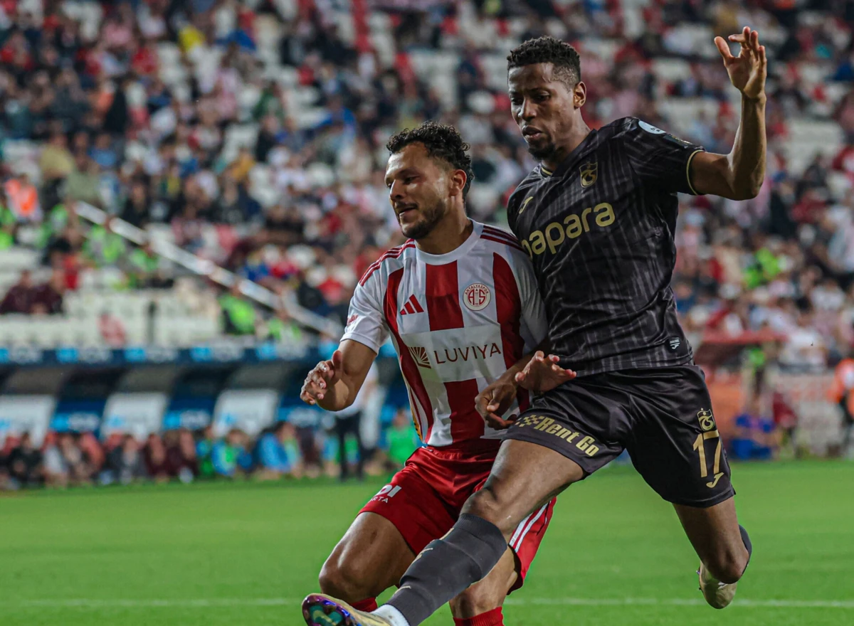 Banza ao serviço do Trabzonspor