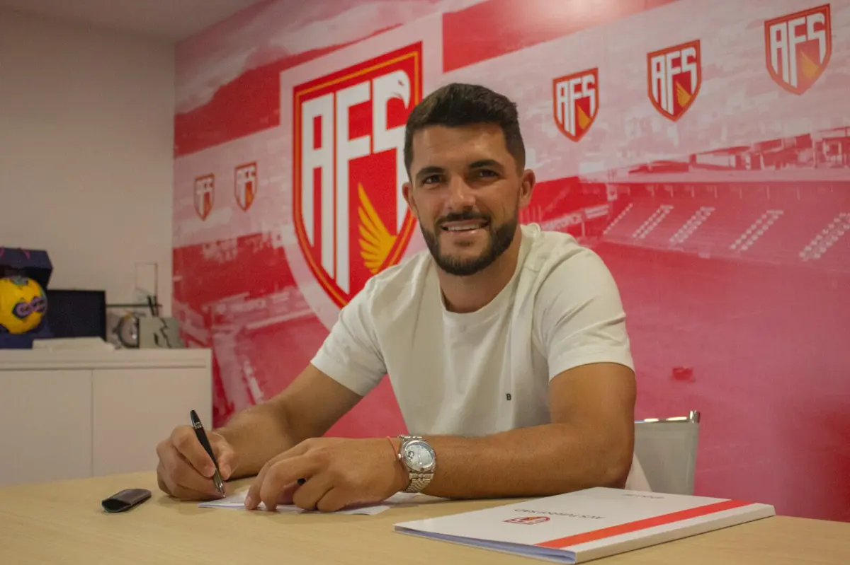 Imagem de contexto do artigo Oficial: Kiki Afonso regressa a Portugal para reforçar o Aves SAD