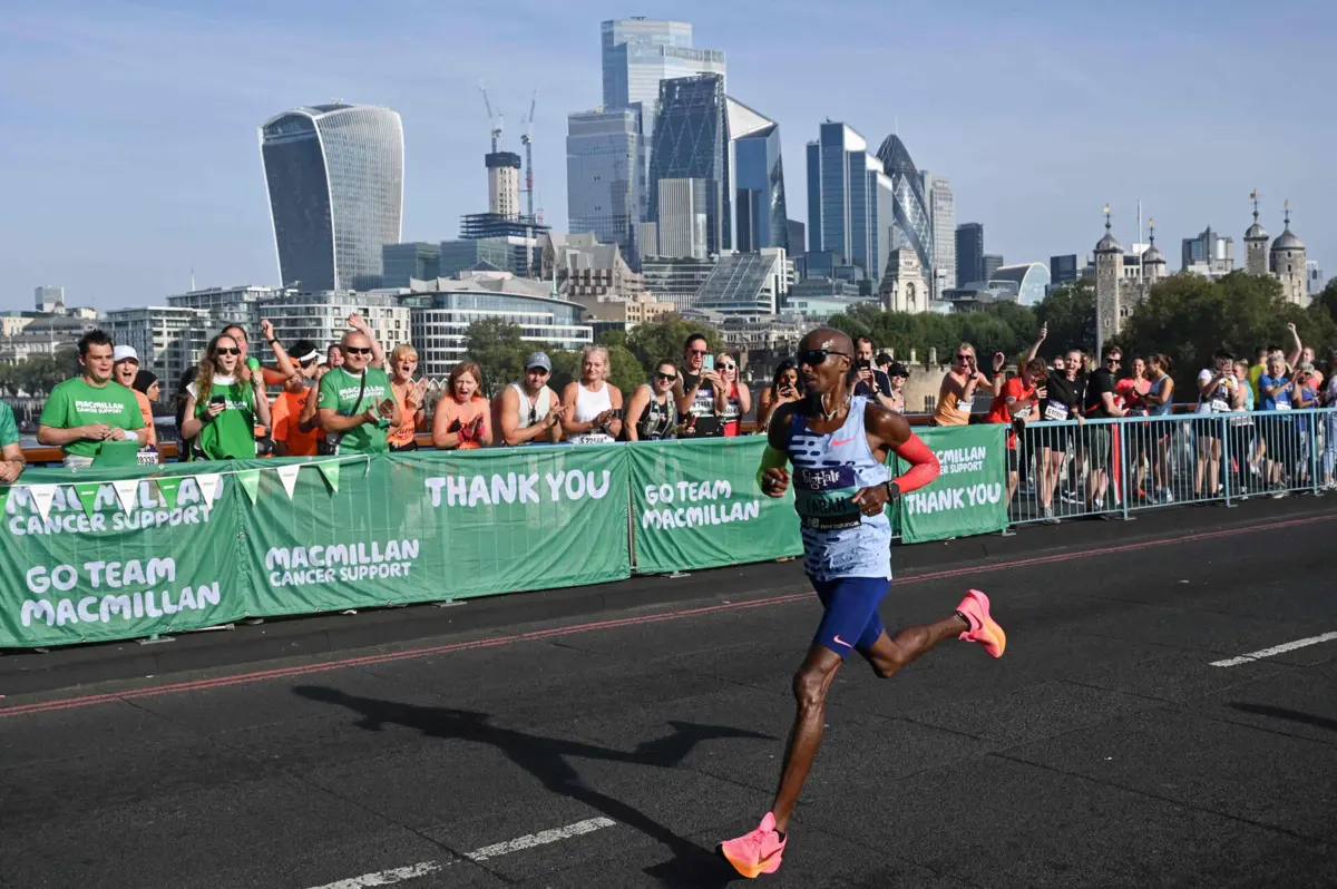 Mo Farah (JUSTIN TALLIS / AFP)