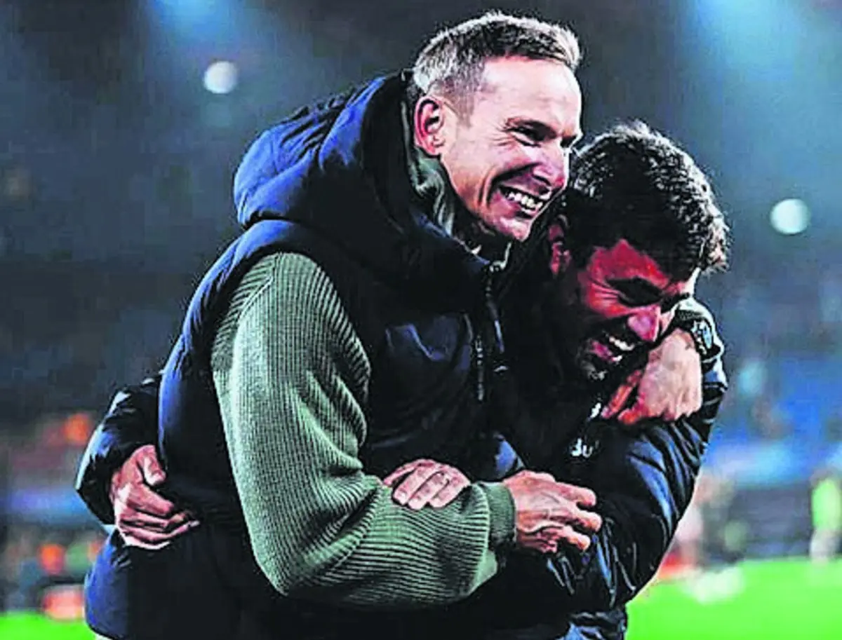 Pepjin Lijnders e Vítor Matos