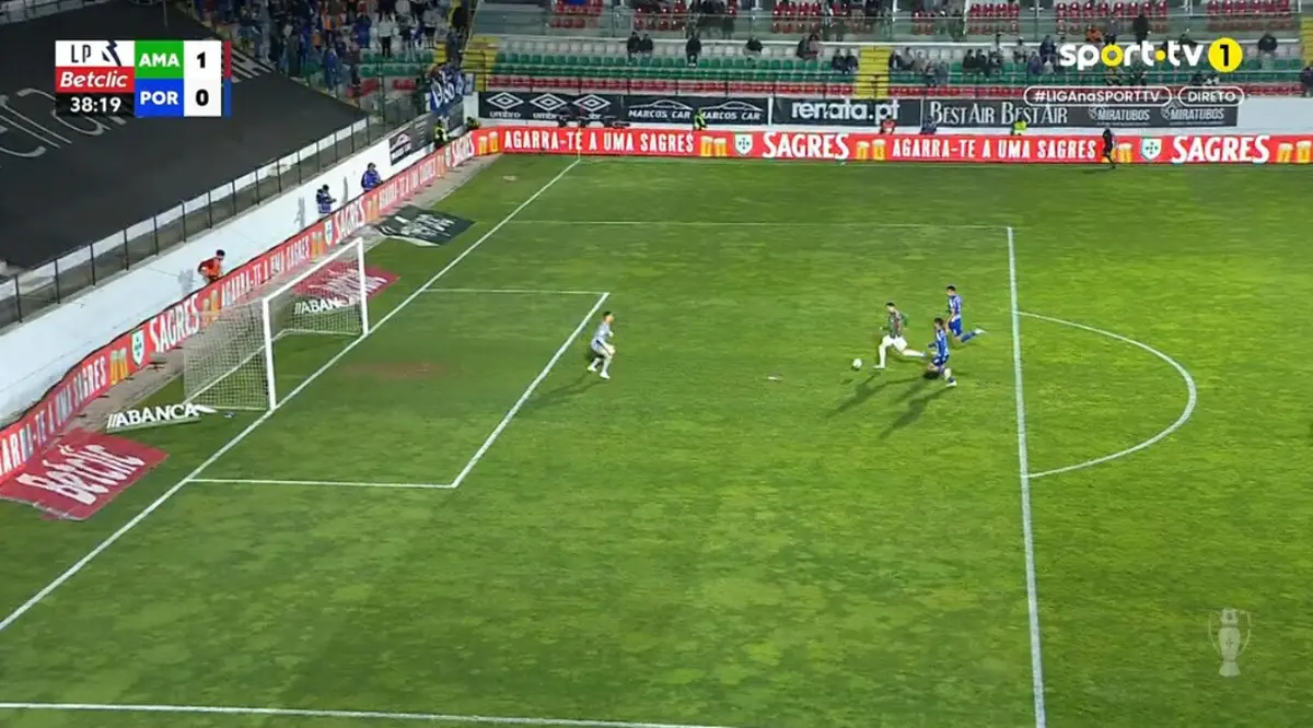 Imagem de contexto do artigo Kikas colocou Estrela da Amadora em vantagem contra o FC Porto: assista ao golo