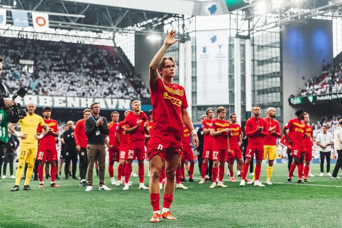 Imagem de contexto do artigo "Fui recompensado com a chamada à seleção da Noruega", diz um satisfeito Schjelderup