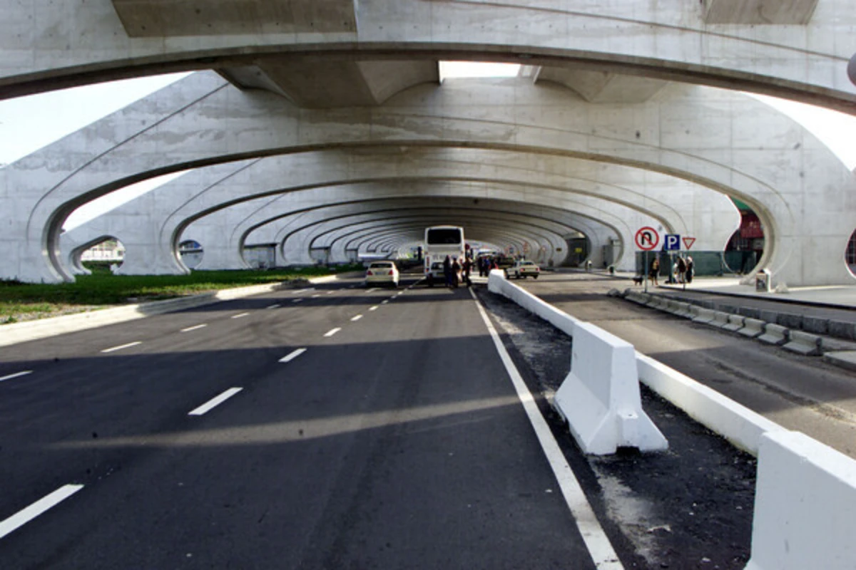 Imagem de contexto do artigo Aeroporto do Porto encerra a partir da meia-noite para obras na pista