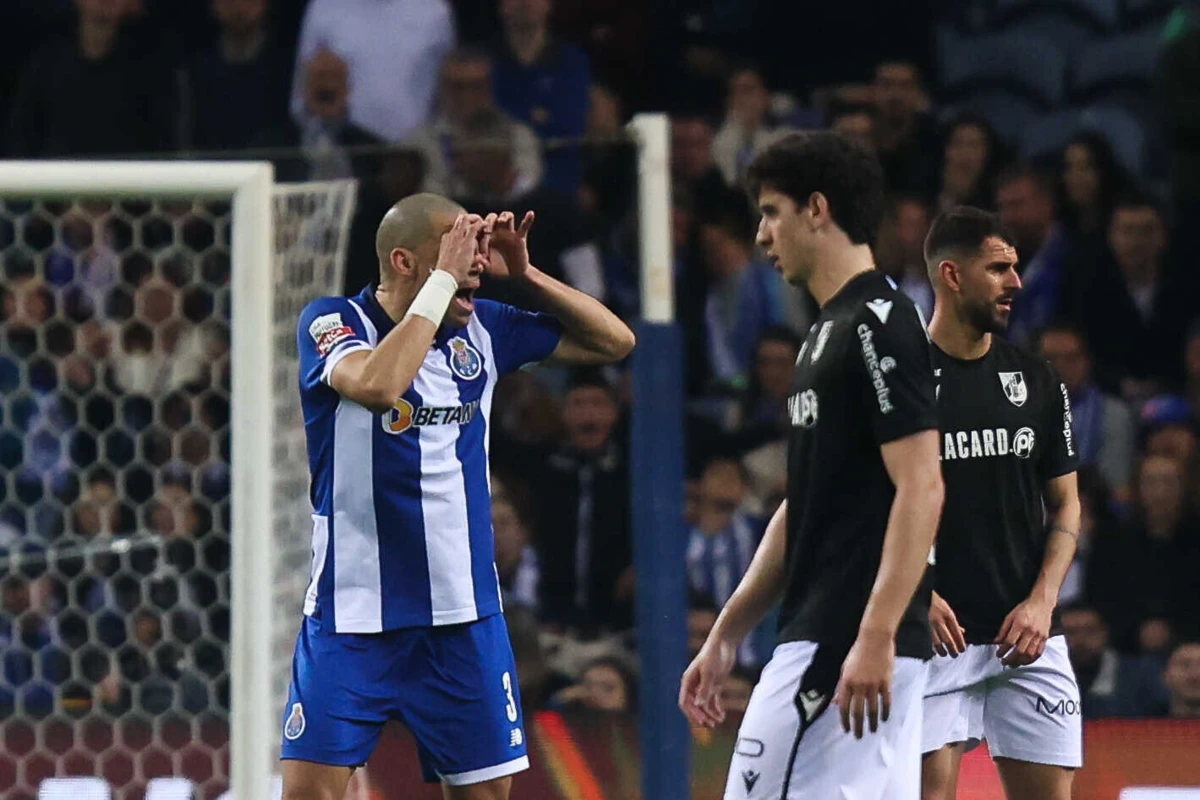 Imagem de contexto do artigo Pepe e João Mário suspensos pelo Conselho de Disciplina