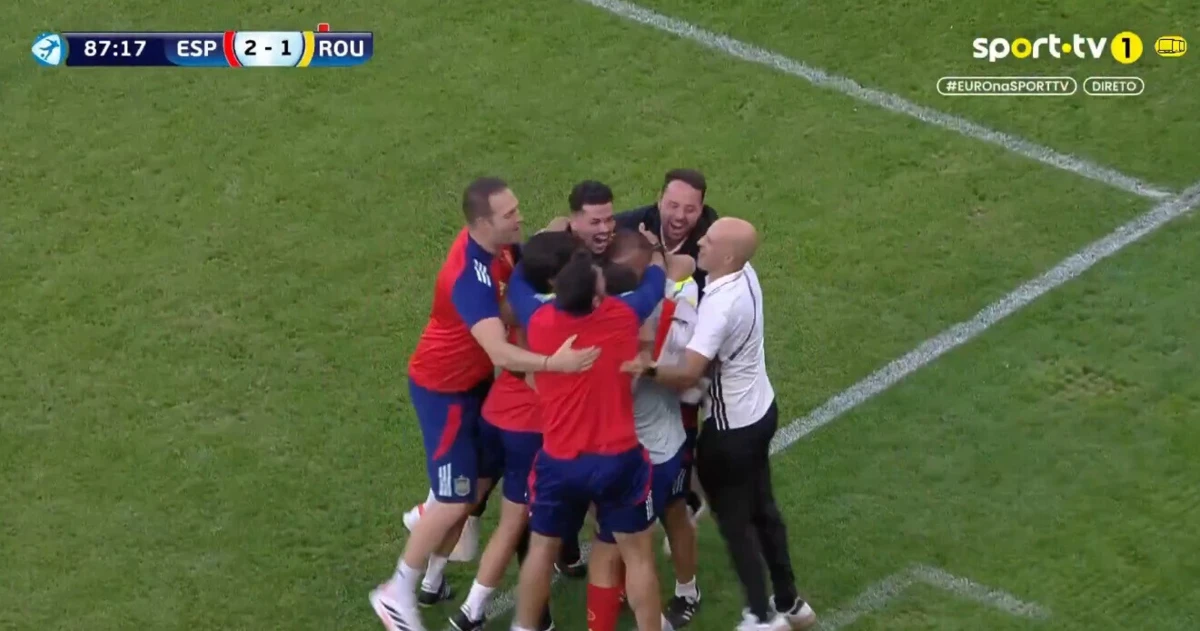 Imagem de contexto do artigo Golaço, penálti, expulsão e reviravolta: Espanha-Roménia teve de "tudo"