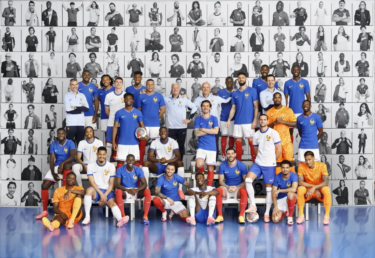 Imagem de contexto do artigo A foto da seleção de França com uma forte afirmação política