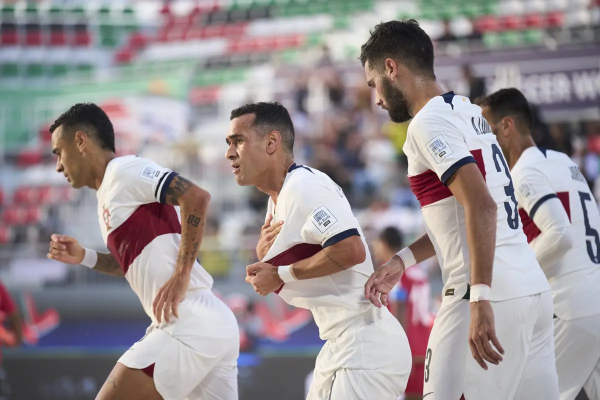 Imagem de contexto do artigo Futebol de praia: Portugal defronta Bielorrússia nos "quartos" do Mundial