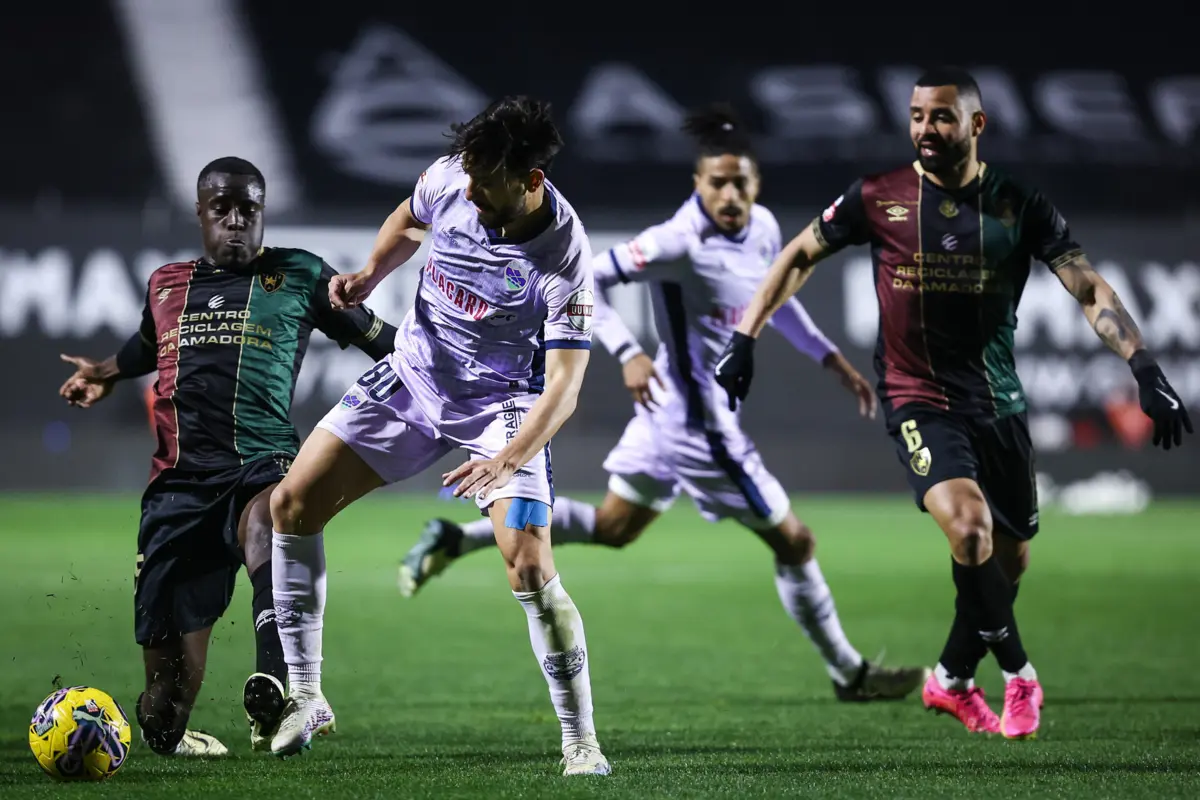 Estrela da Amadora e Desportivo de Chaves empatam na Reboleira