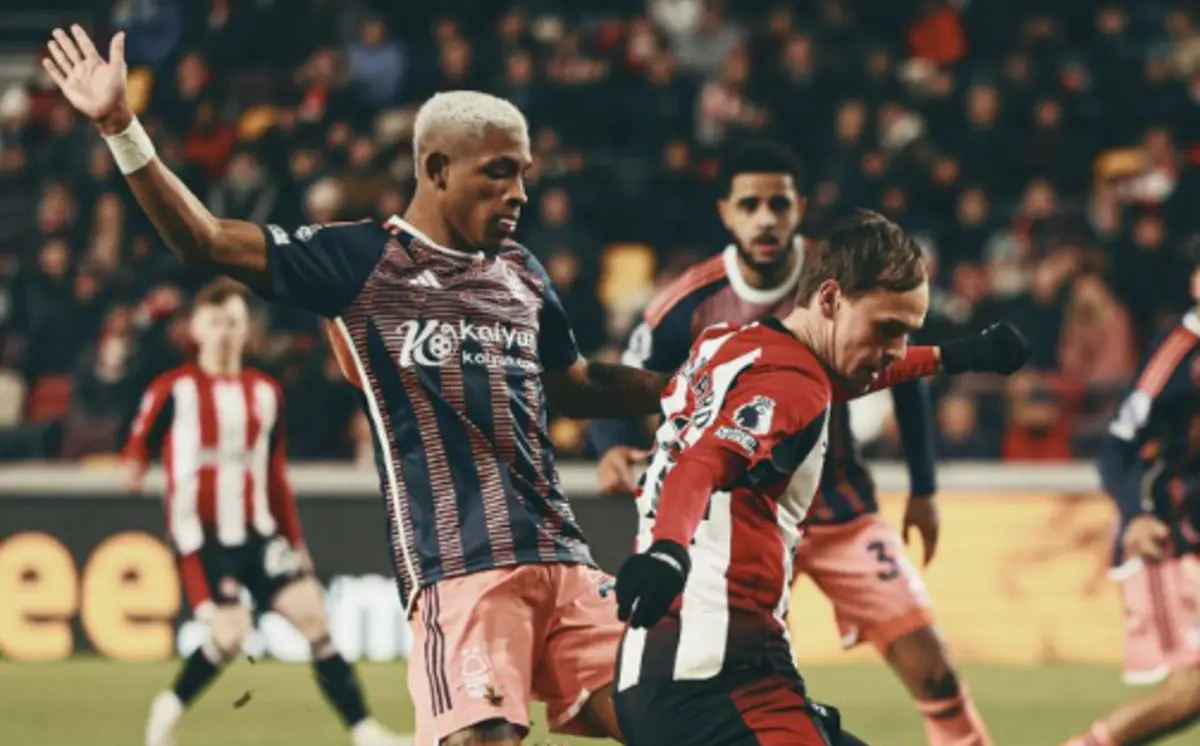 Nottingham Forest derrotado (Créditos: Brentford)
