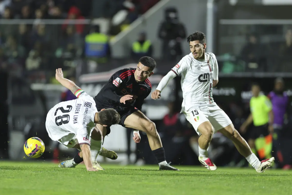 Rúben Lima, à esquerda (créditos: LUSA)