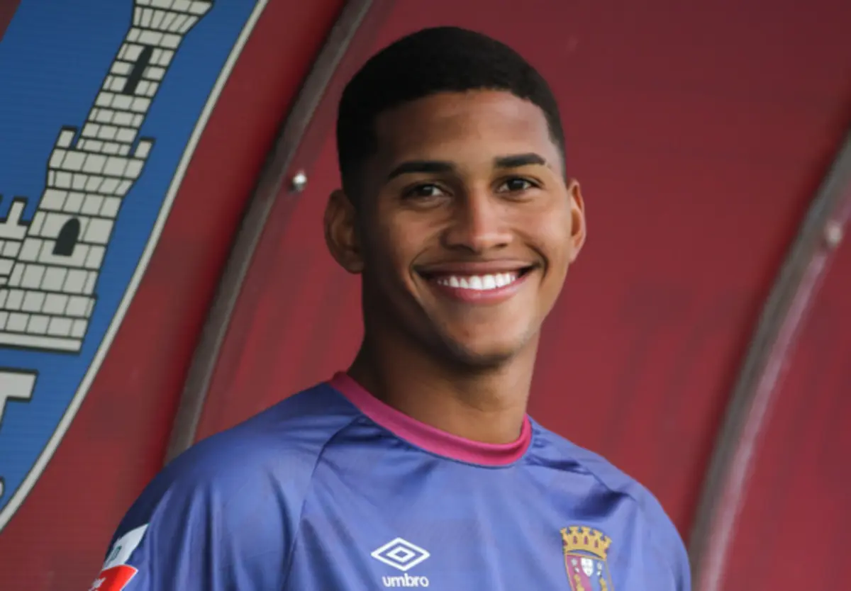 Imagem de contexto do artigo Torreense reforça meio-campo com o brasileiro Marquinhos