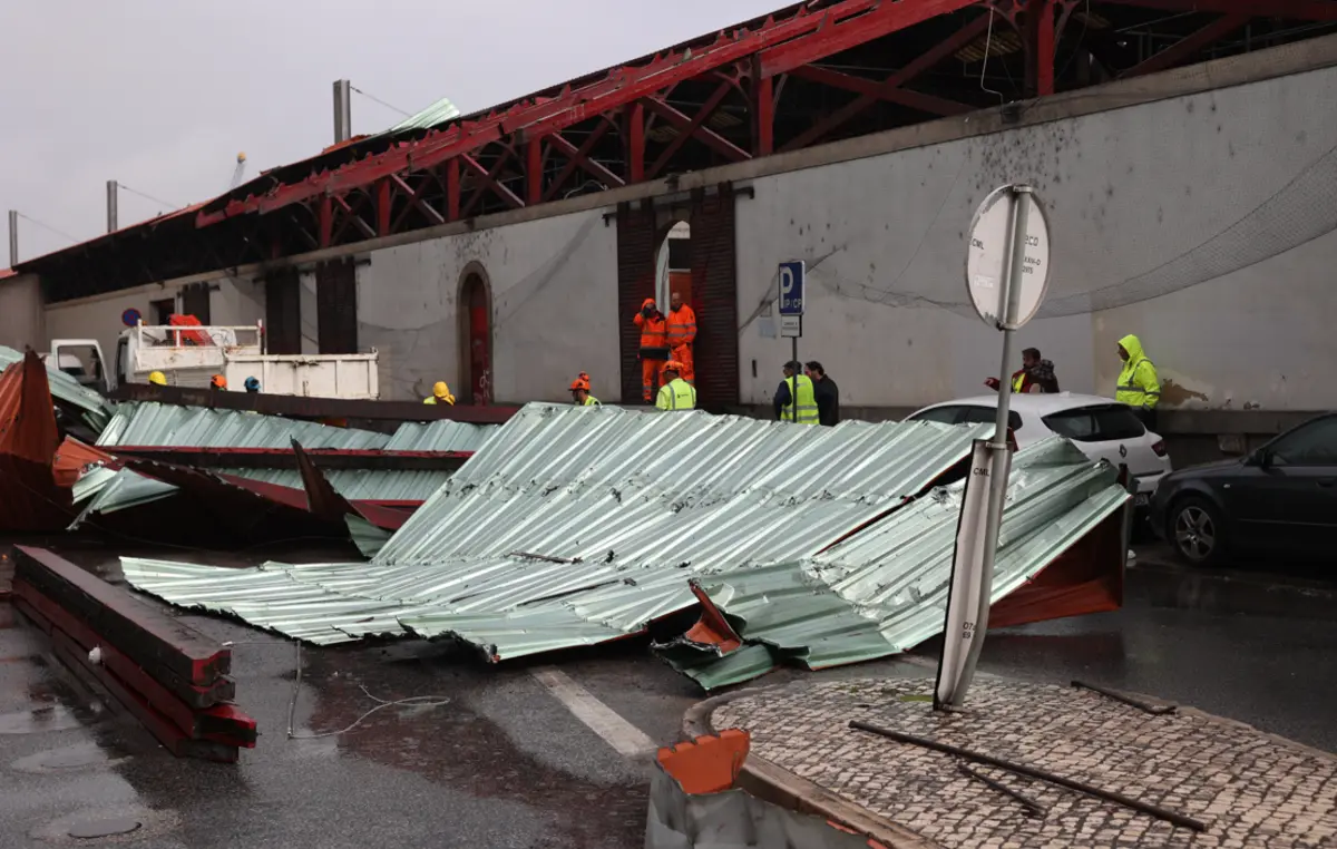 Depressão Cláuda provoca estragos em Portugal